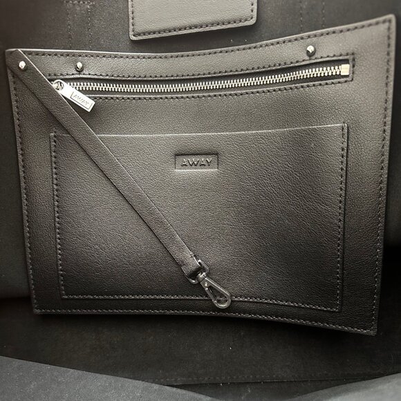 Black Leather Away Latitutde Tote Bag - Excellent Condition - Picture 3 of 4